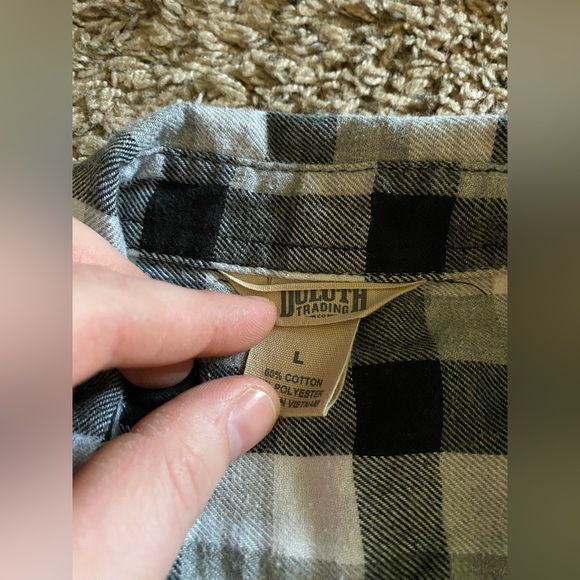 Women’s Duluth Trading Plaid Button Down Shirt - Picture 2 of 2
